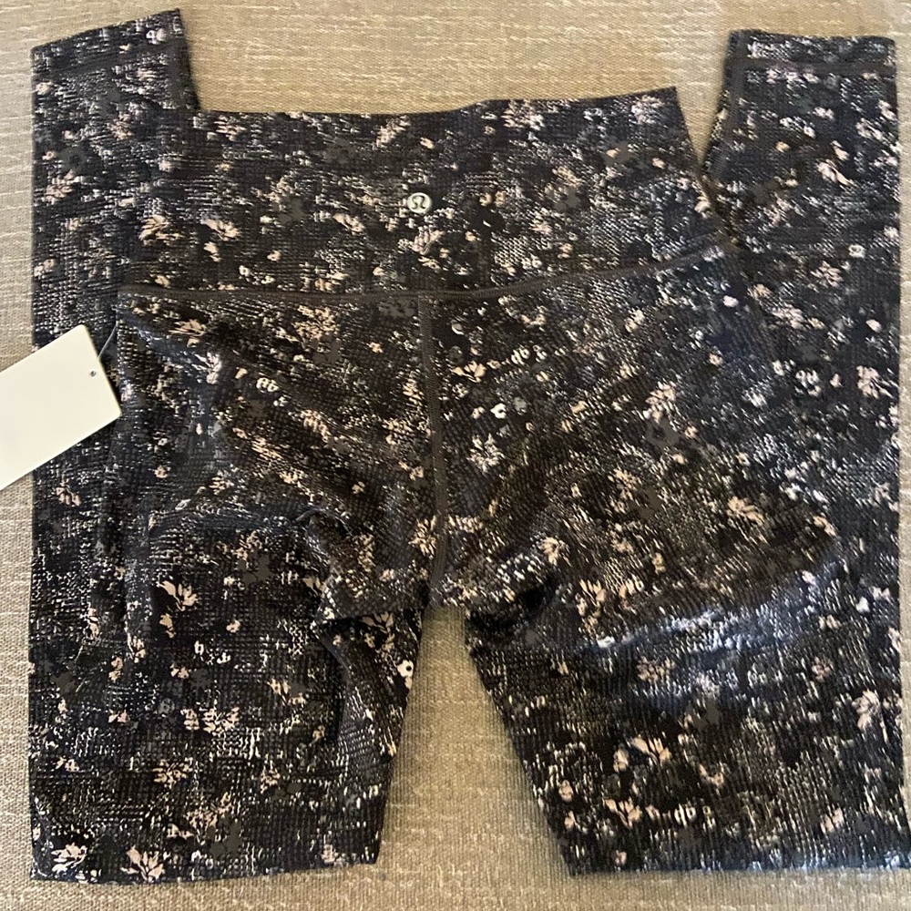 NWT LULULEMON WUNDER UNDER HR TIGHT 28” FLUX